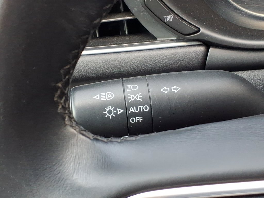 Used 2025 MAZDA MAZDA3 s FWD image 31