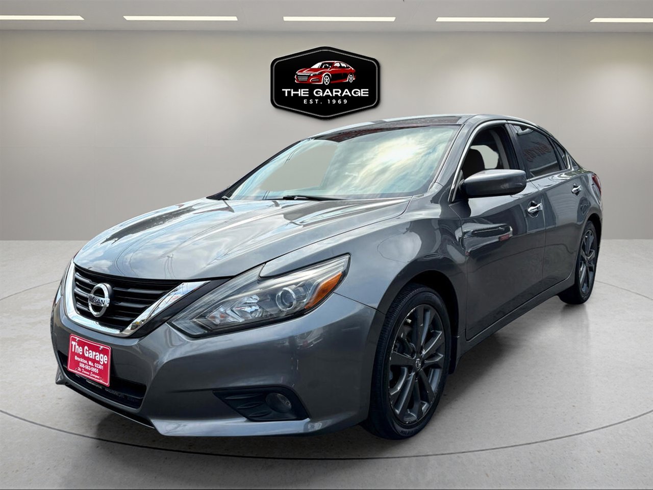 Used 2017 Nissan Altima 2.5 SR image 2