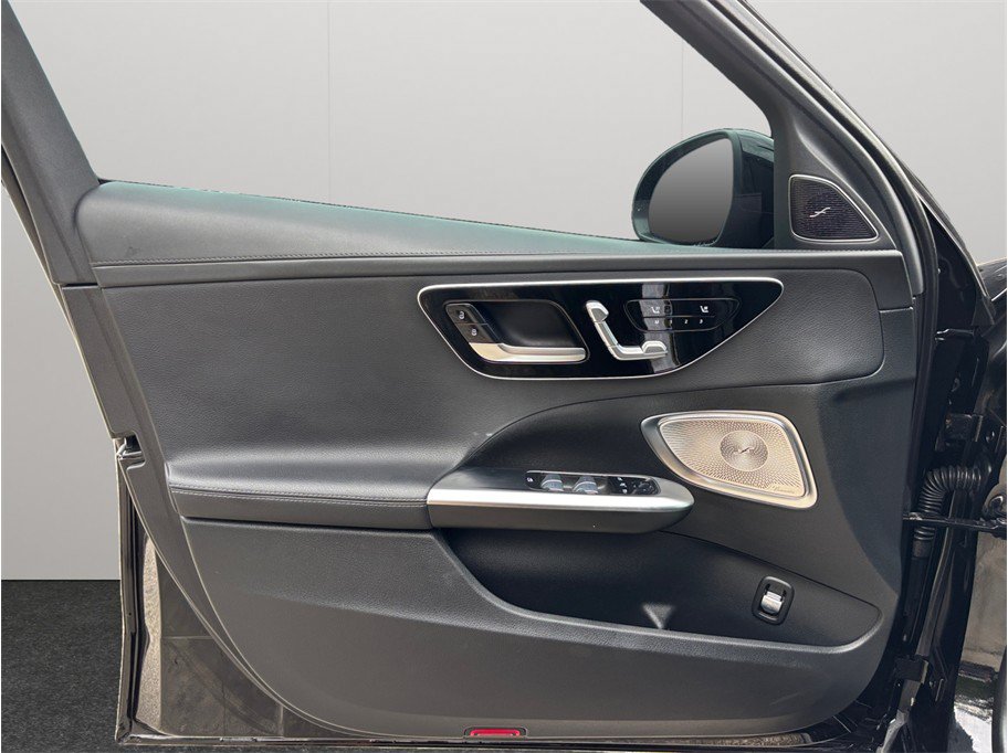 Used 2024 Mercedes-Benz C 300 Sedan image 24