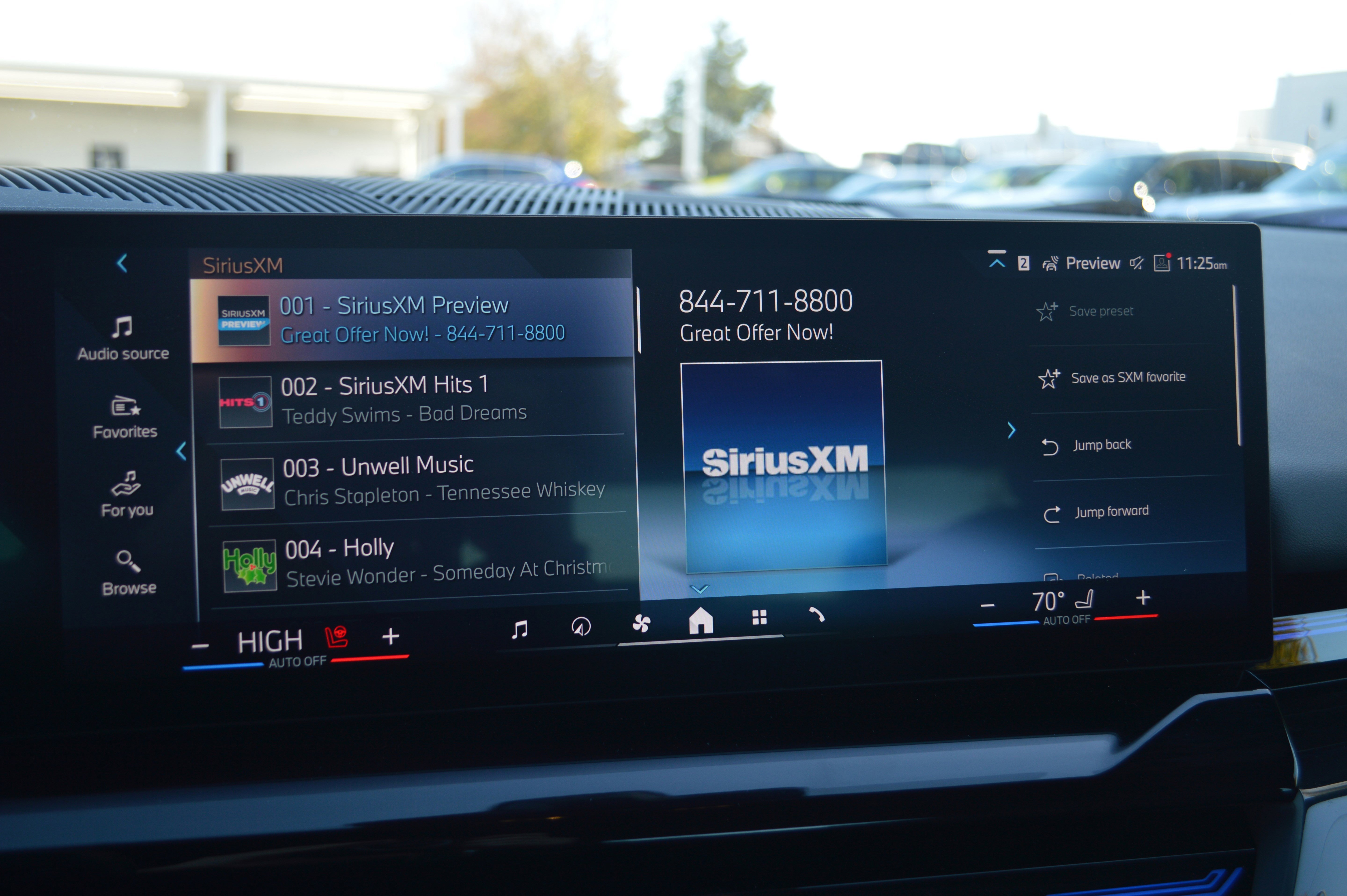 Used 2025 BMW 530i xDrive w/ Premium Package image 19