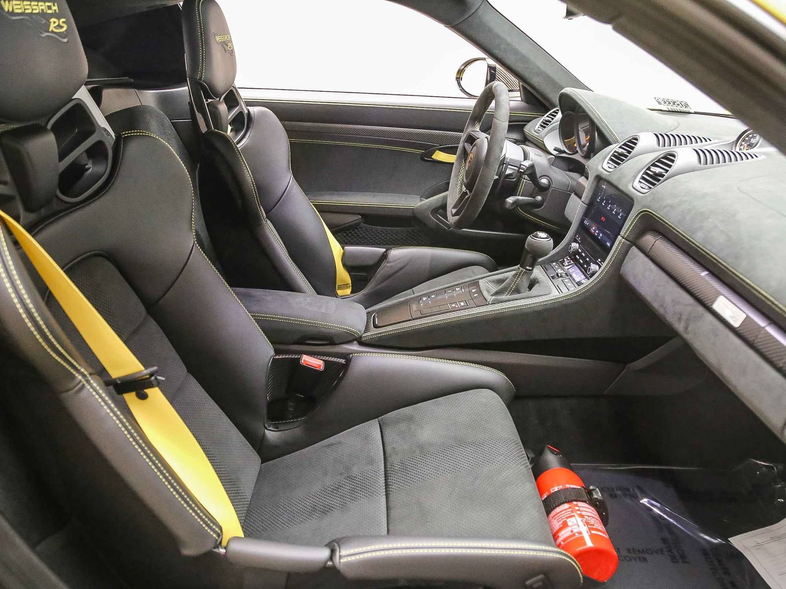Certified 2024 Porsche 718 Cayman GT4 RS RWD image 22