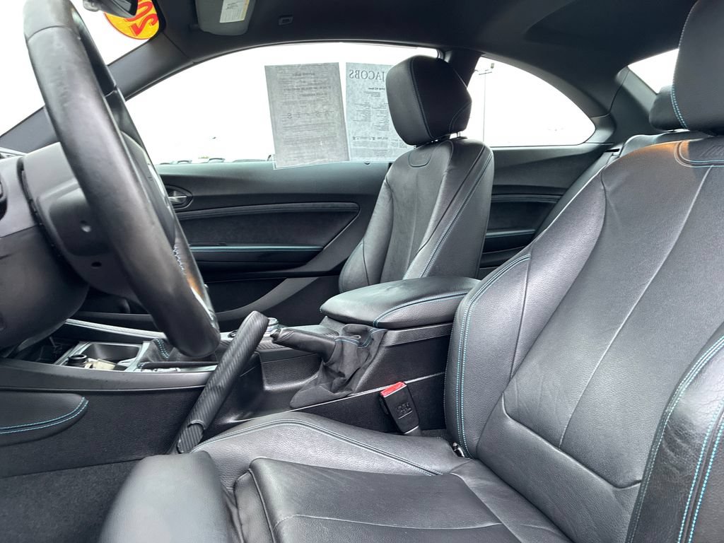 Used 2017 BMW M2 RWD image 12