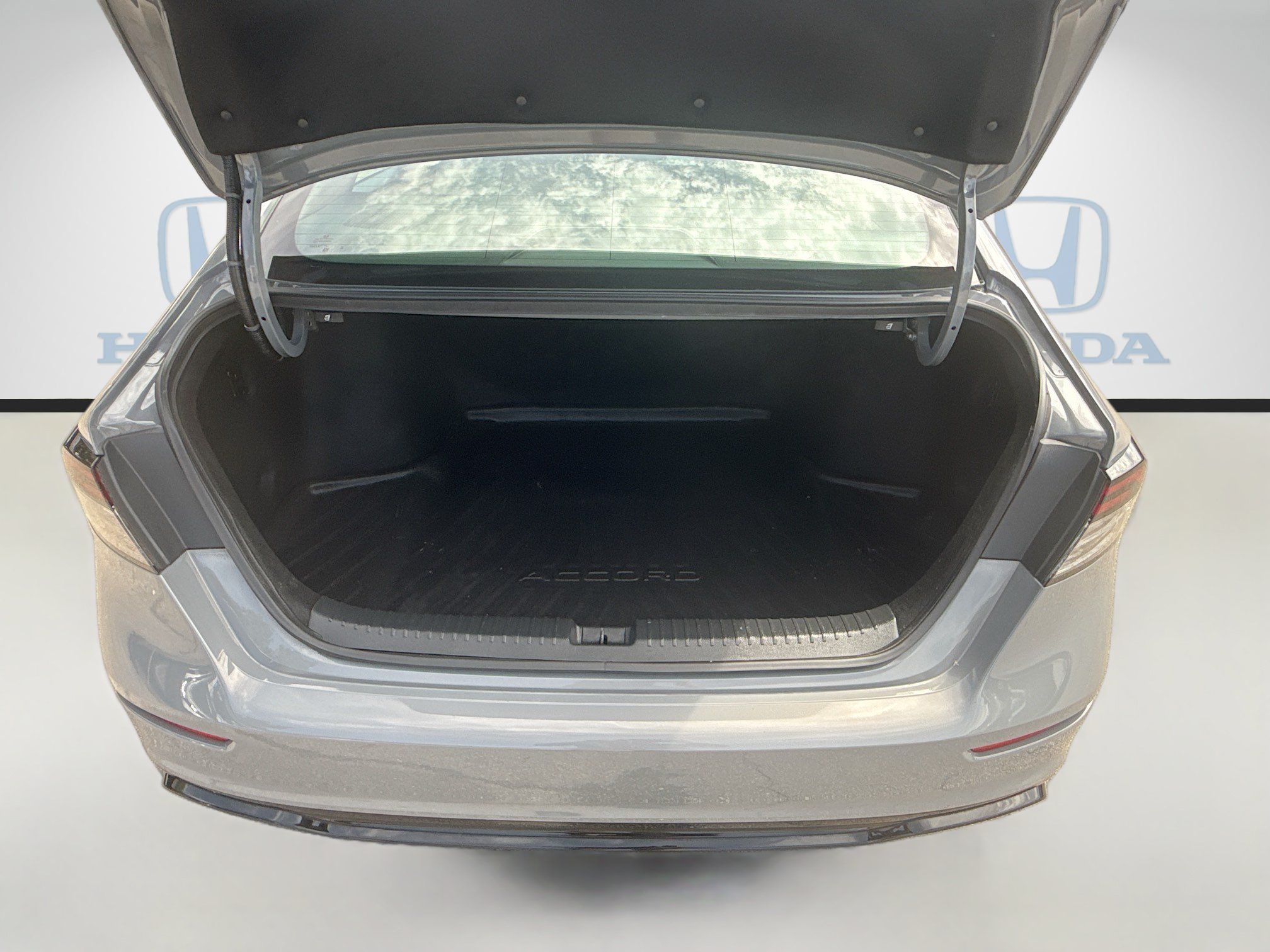 Certified 2025 Honda Accord Sport image 26