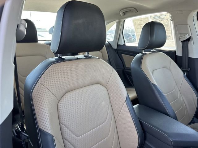 Used 2020 Volkswagen Jetta SEL Premium image 24