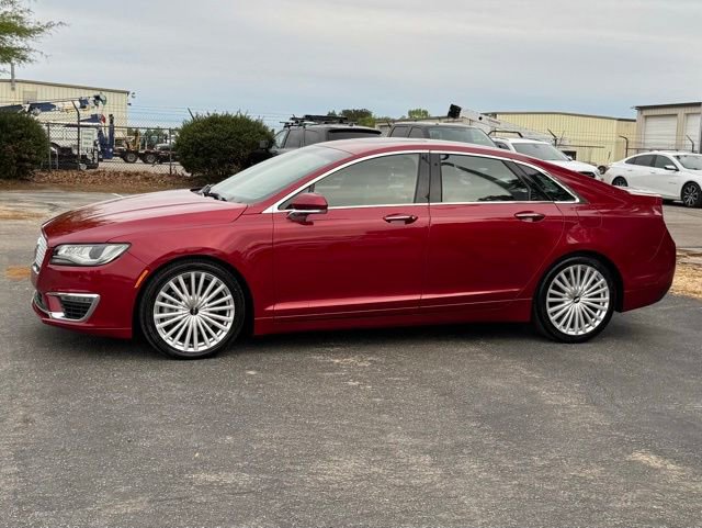 Used 2017 Lincoln MKZ Reserve image 4