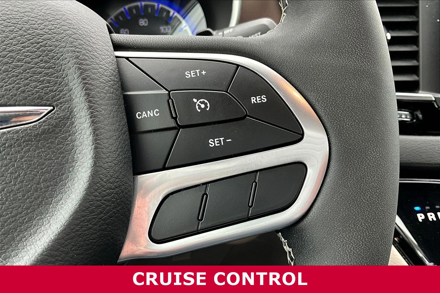 Used 2024 Chrysler Voyager LX image 12