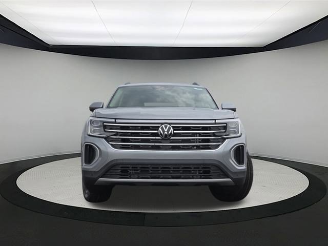 New 2025 Volkswagen Atlas SE image 2