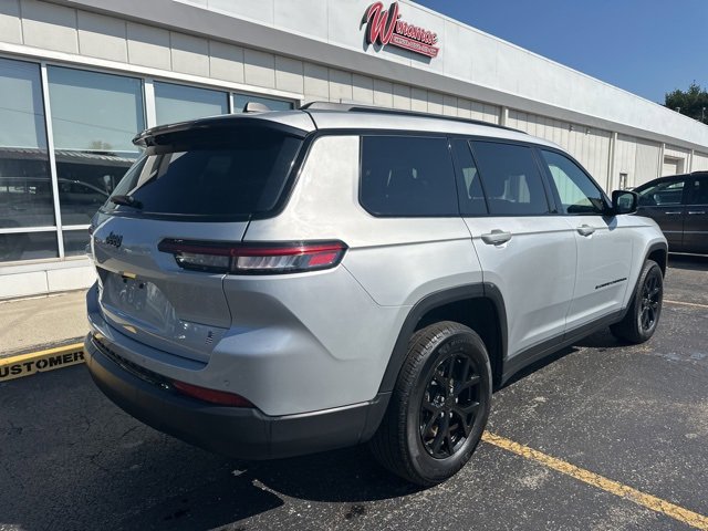 Used 2024 Jeep Grand Cherokee L Laredo image 9