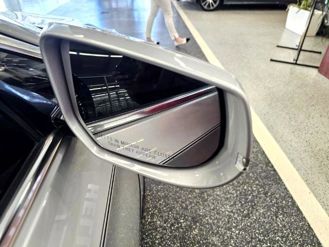 Used 2013 Cadillac XTS Luxury w/ Driver Awareness Package image 36