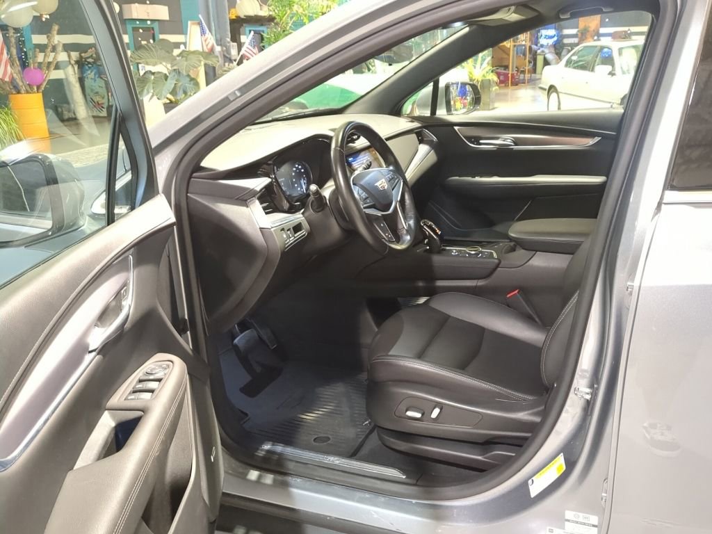 Used 2023 Cadillac XT5 Luxury AWD/4WD image 14