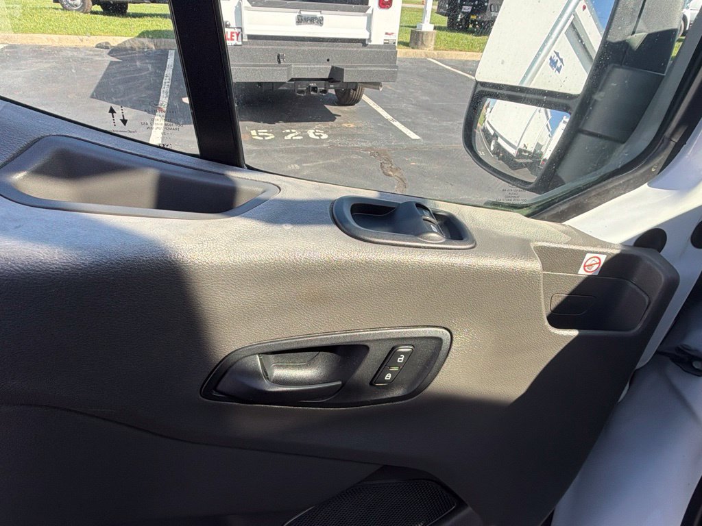 Used 2020 Ford Transit 250 Low Roof w/ Exterior Upgrade Package RWD image 16
