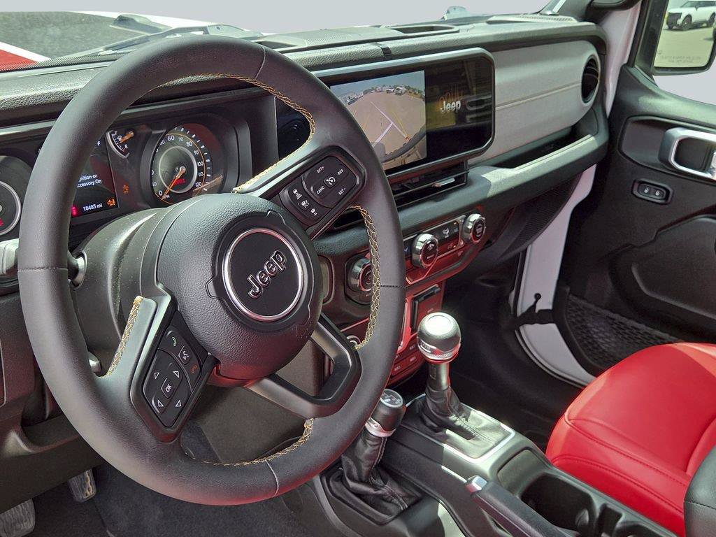 Used 2024 Jeep Wrangler Sport AWD/4WD image 10