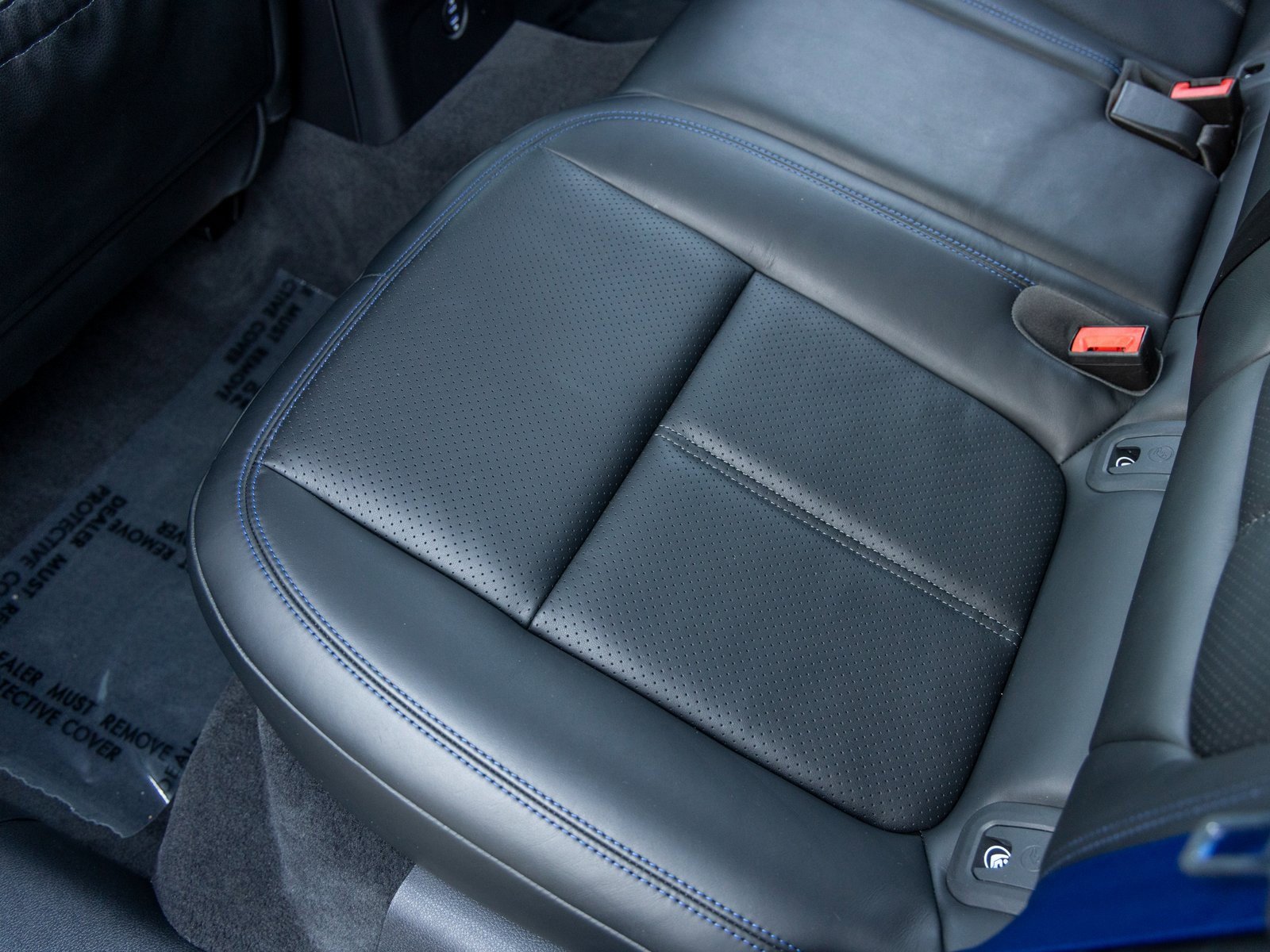 Certified 2024 Porsche Macan image 38