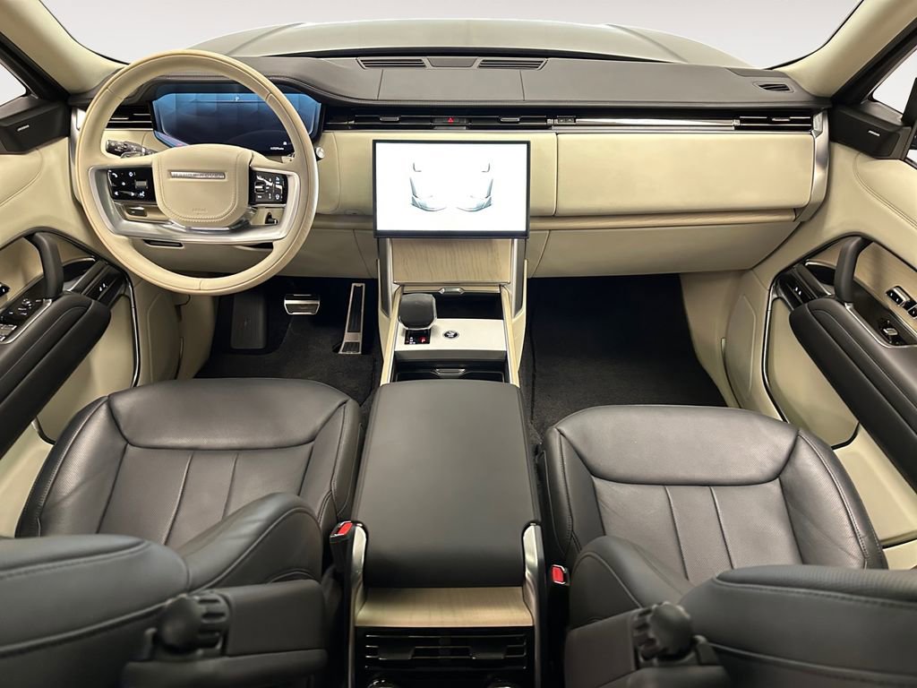 Used 2024 Land Rover Range Rover Long Wheelbase SE image 10