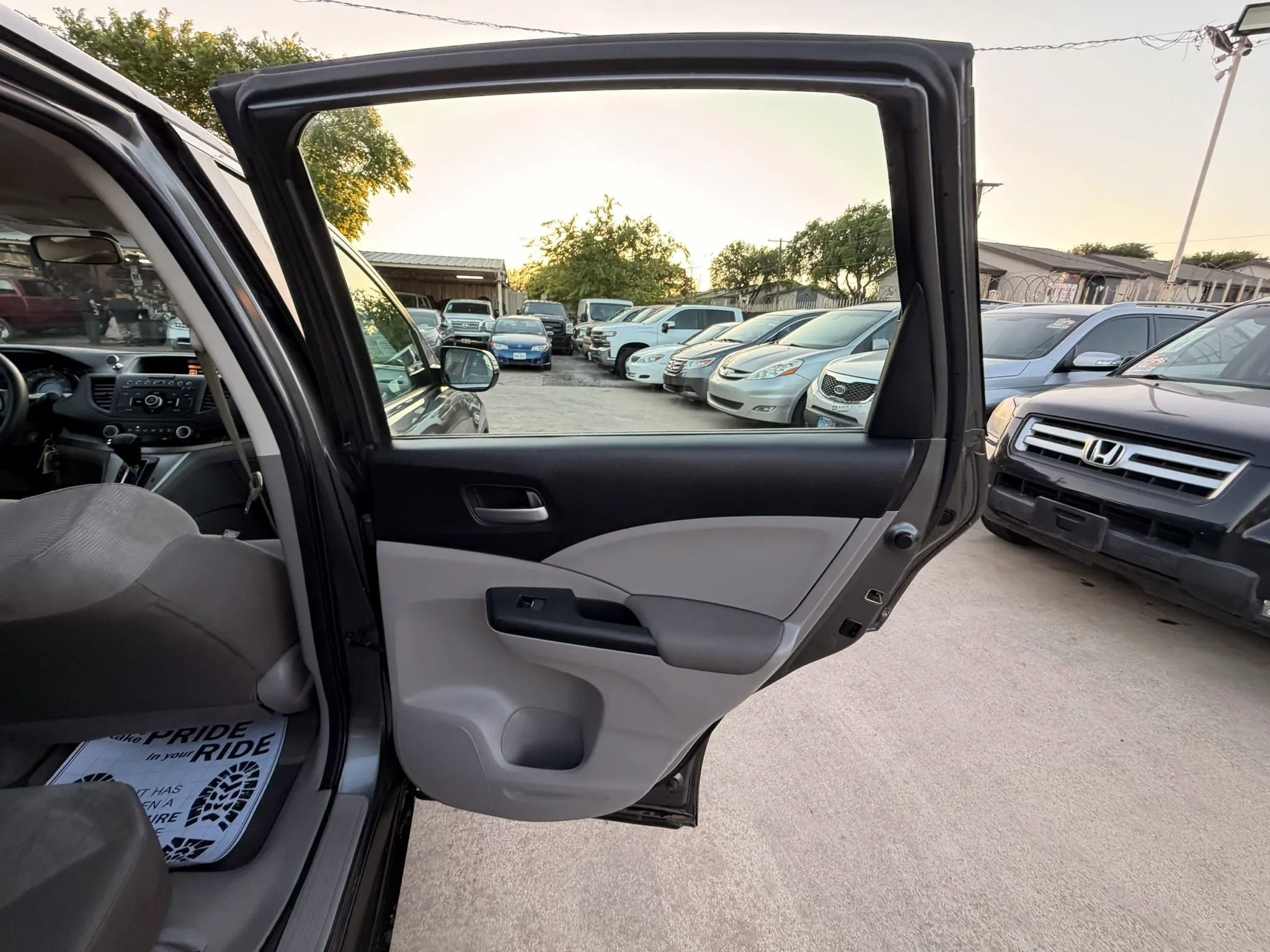 Used 2014 Honda CR-V LX image 28