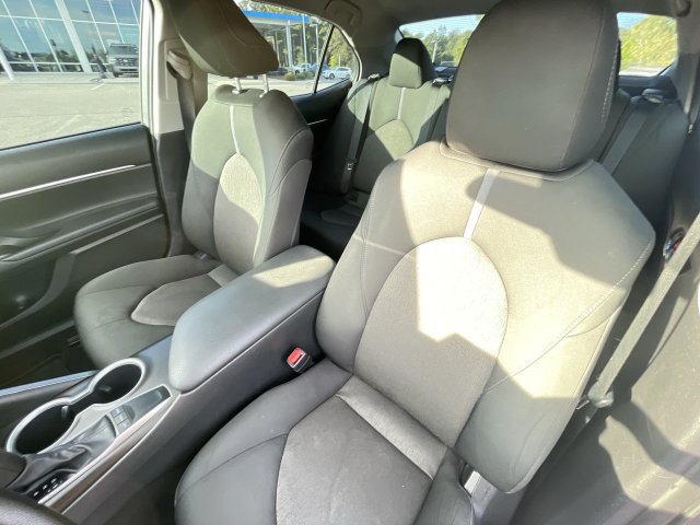 Used 2023 Toyota Camry LE FWD image 13
