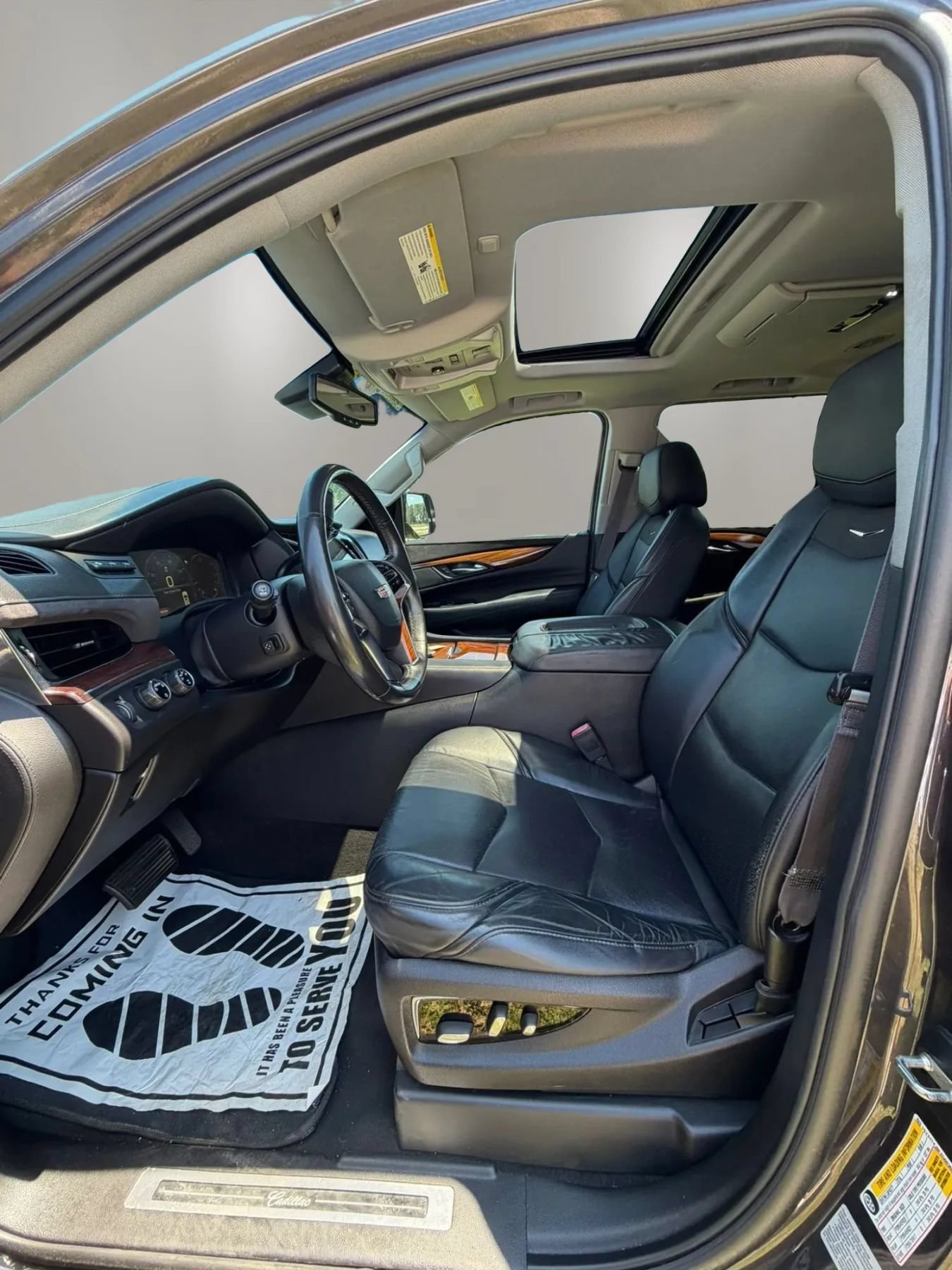 Used 2015 Cadillac Escalade ESV Premium AWD/4WD image 9
