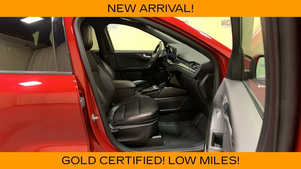 Used 2024 Ford Escape ST-Line w/ Tech Pack #1 AWD/4WD image 12