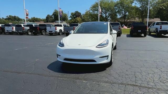 Used 2023 Tesla Model Y Long Range AWD/4WD image 3