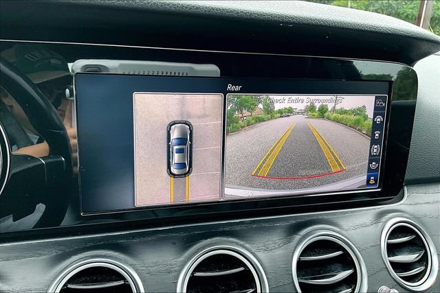 Used 2019 Mercedes-Benz E 300 4MATIC image 17