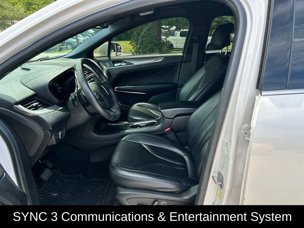 Used 2019 Lincoln MKC Premiere FWD image 15
