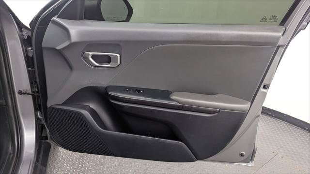 Used 2025 Kia K4 FWD image 21