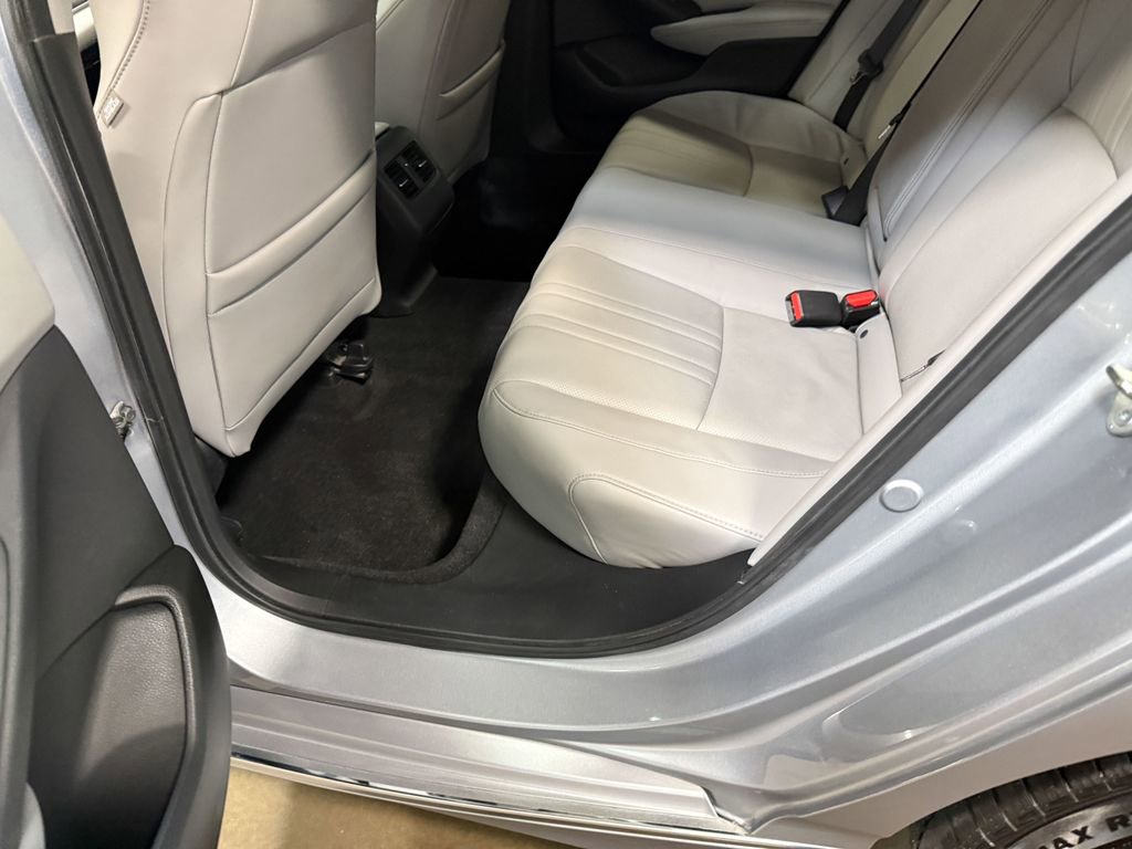 Used 2018 Honda Accord EX-L image 48