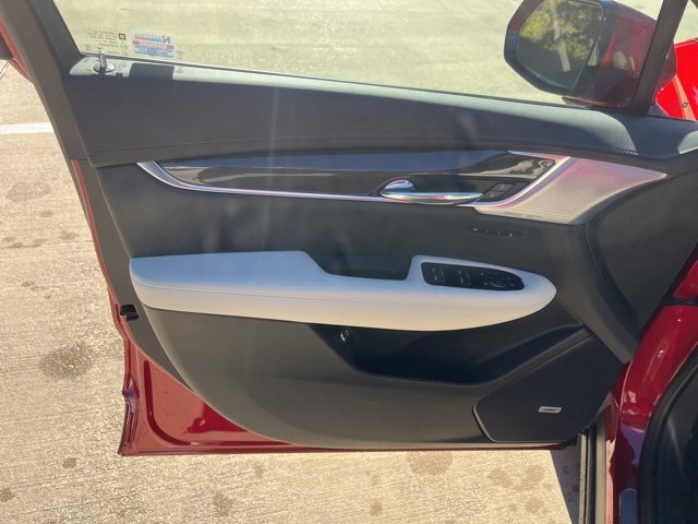 New 2025 Cadillac XT6 Sport w/ LPO, Floor Liner Package image 14