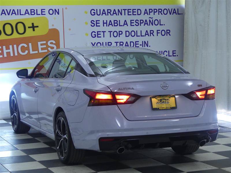 Used 2024 Nissan Altima 2.5 SR FWD image 5