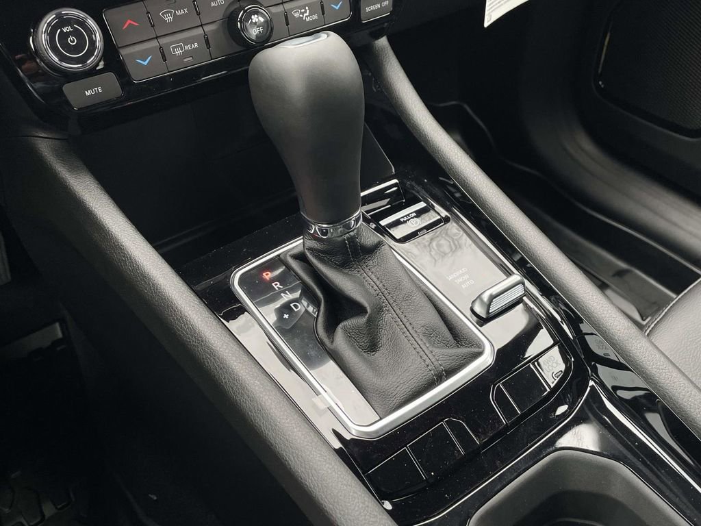 New 2026 Jeep Compass Limited image 40