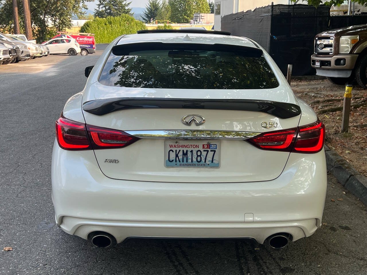Used 2019 INFINITI Q50 Luxe w/ Essential Package (3.0T Luxe) AWD/4WD image 4