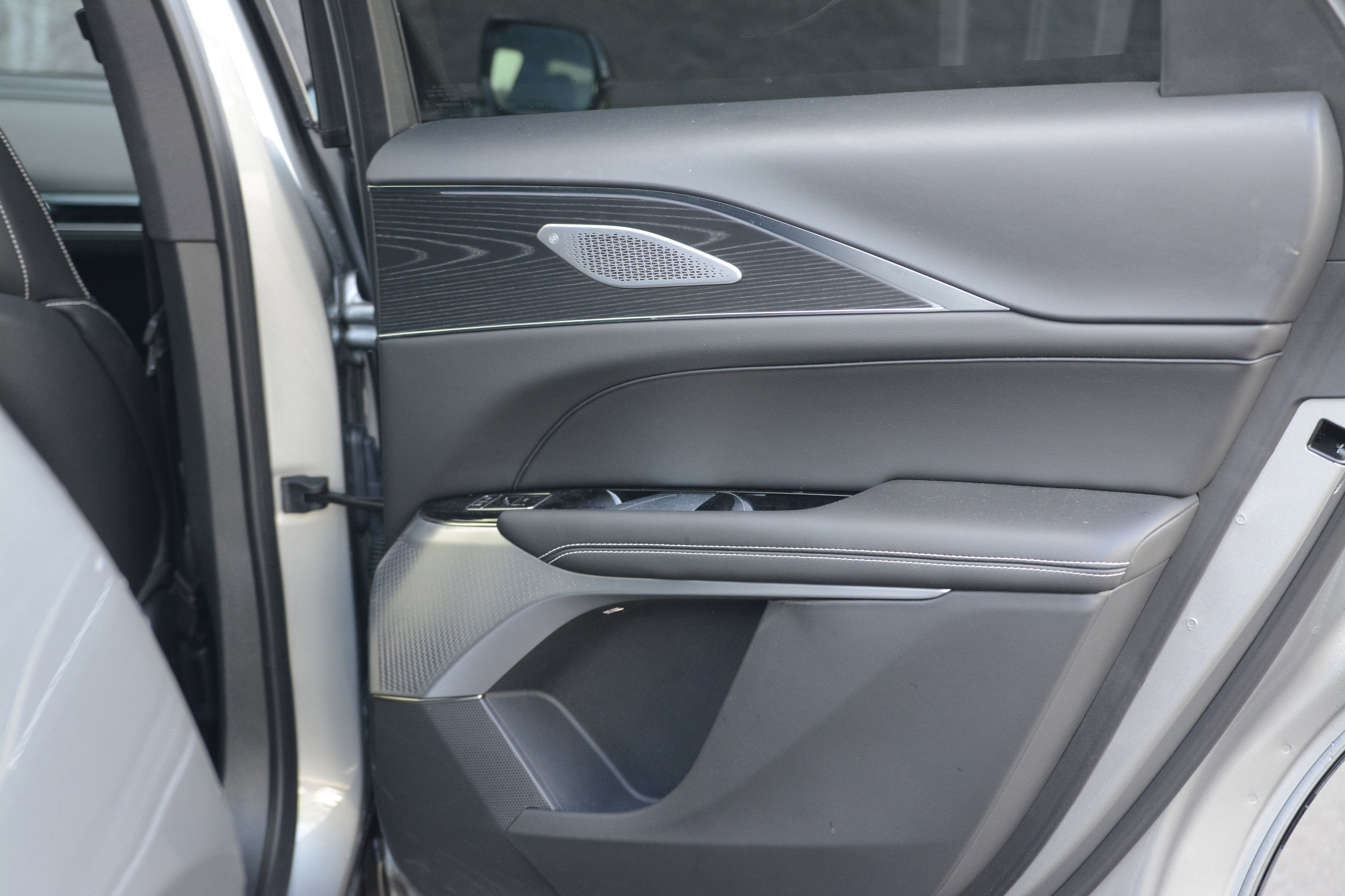 Used 2025 Cadillac Lyriq Sport w/ LPO, Floor Liner Package image 33