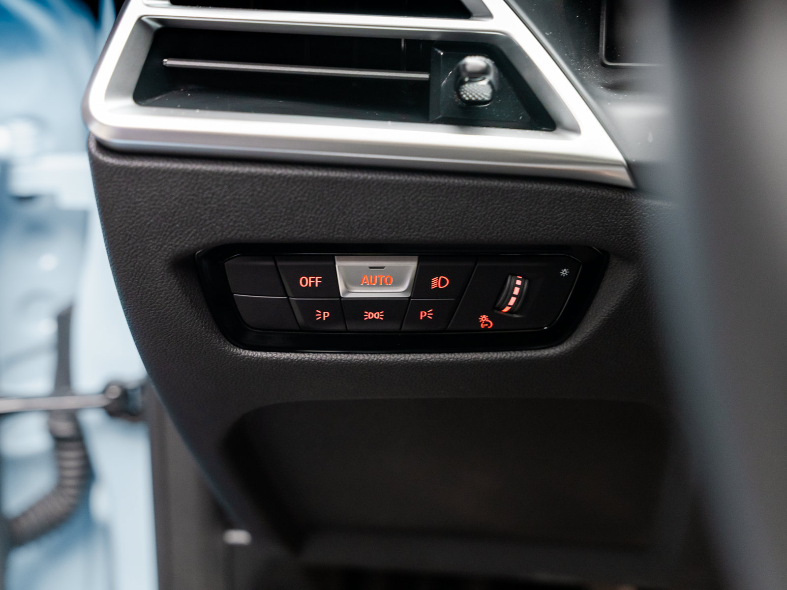 Used 2025 BMW M2 w/ Lighting Package RWD image 52