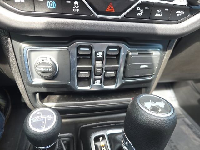 Used 2025 Jeep Wrangler Sahara 4xe w/ Safety Group image 29