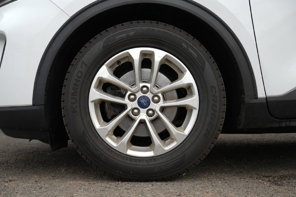 Used 2020 Ford Escape SE FWD image 13