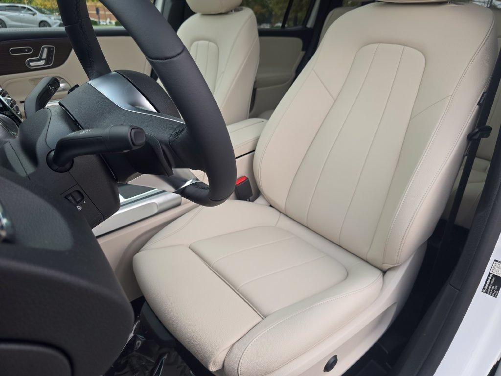 New 2026 Mercedes-Benz GLB 250 4MATIC image 22