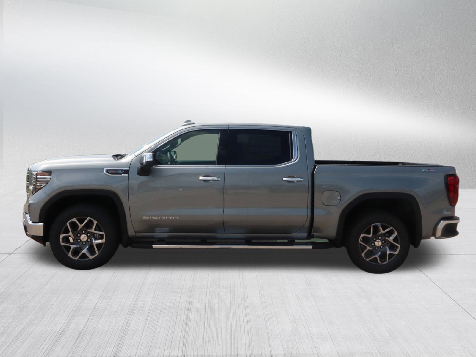 New 2026 GMC Sierra 1500 SLT w/ SLT Premium Plus Package image 4