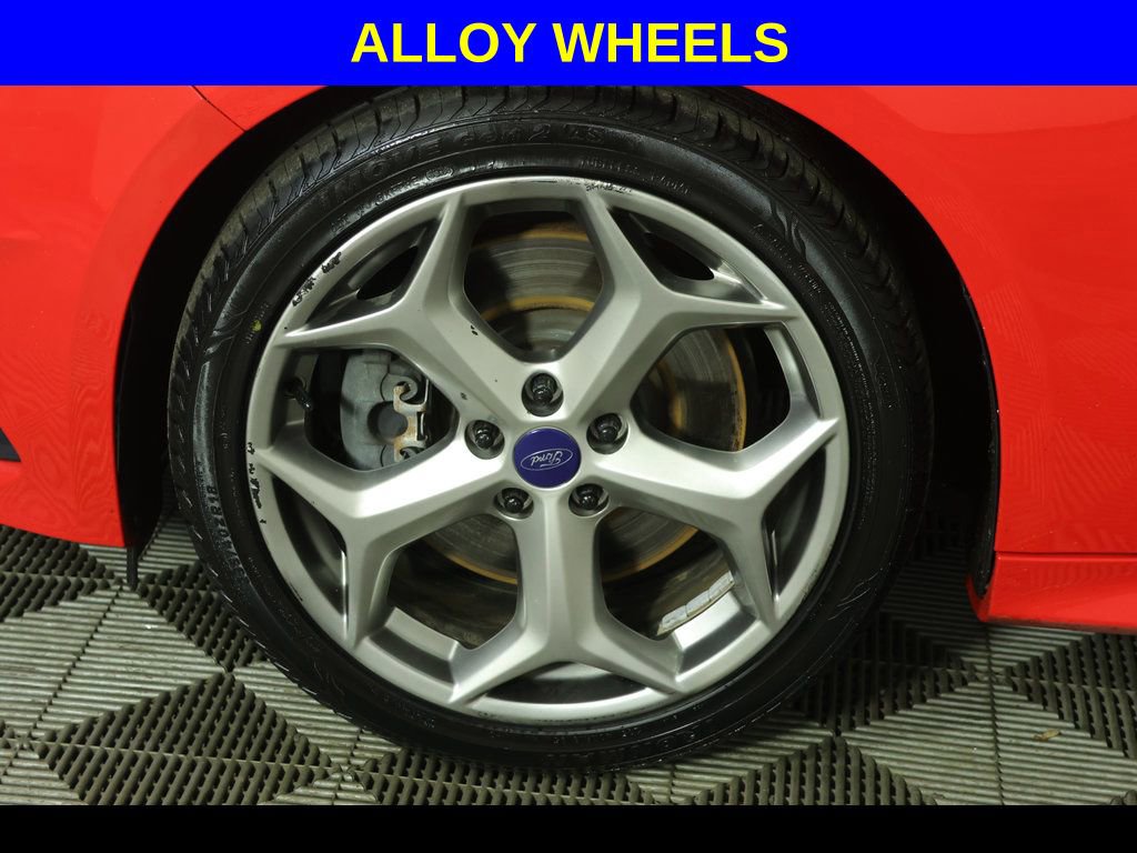 Used 2016 Ford Focus ST image 7