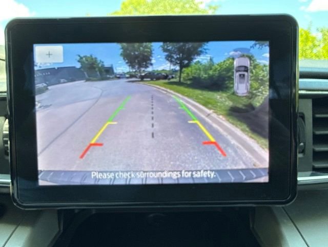 Used 2024 Ford Explorer XLT w/ Equipment Group 202A AWD/4WD image 23