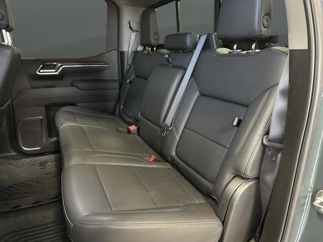 Used 2025 Chevrolet Silverado 1500 LT Trail Boss w/ LT Trail Boss Premium Package AWD/4WD image 31