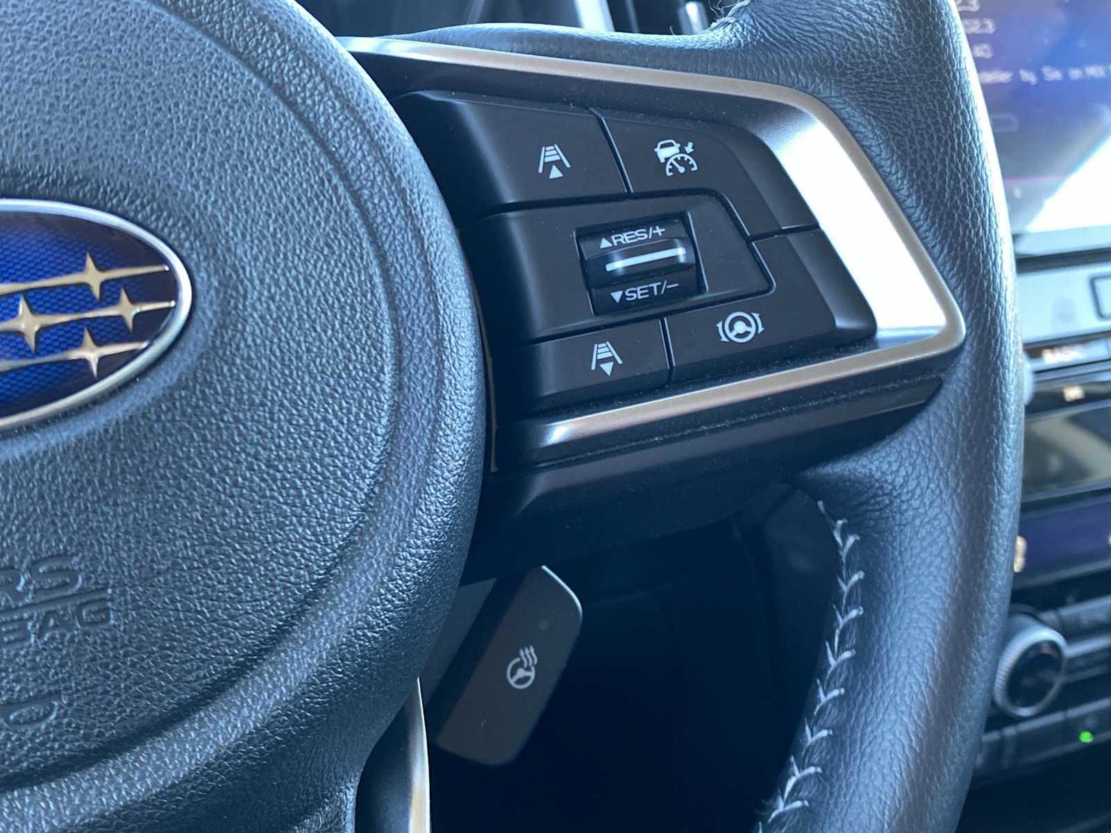 Used 2021 Subaru Ascent Limited w/ Technology Package image 32