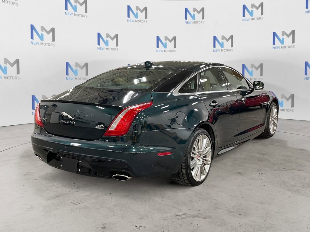 Used 2016 Jaguar XJ R-Sport AWD/4WD image 5