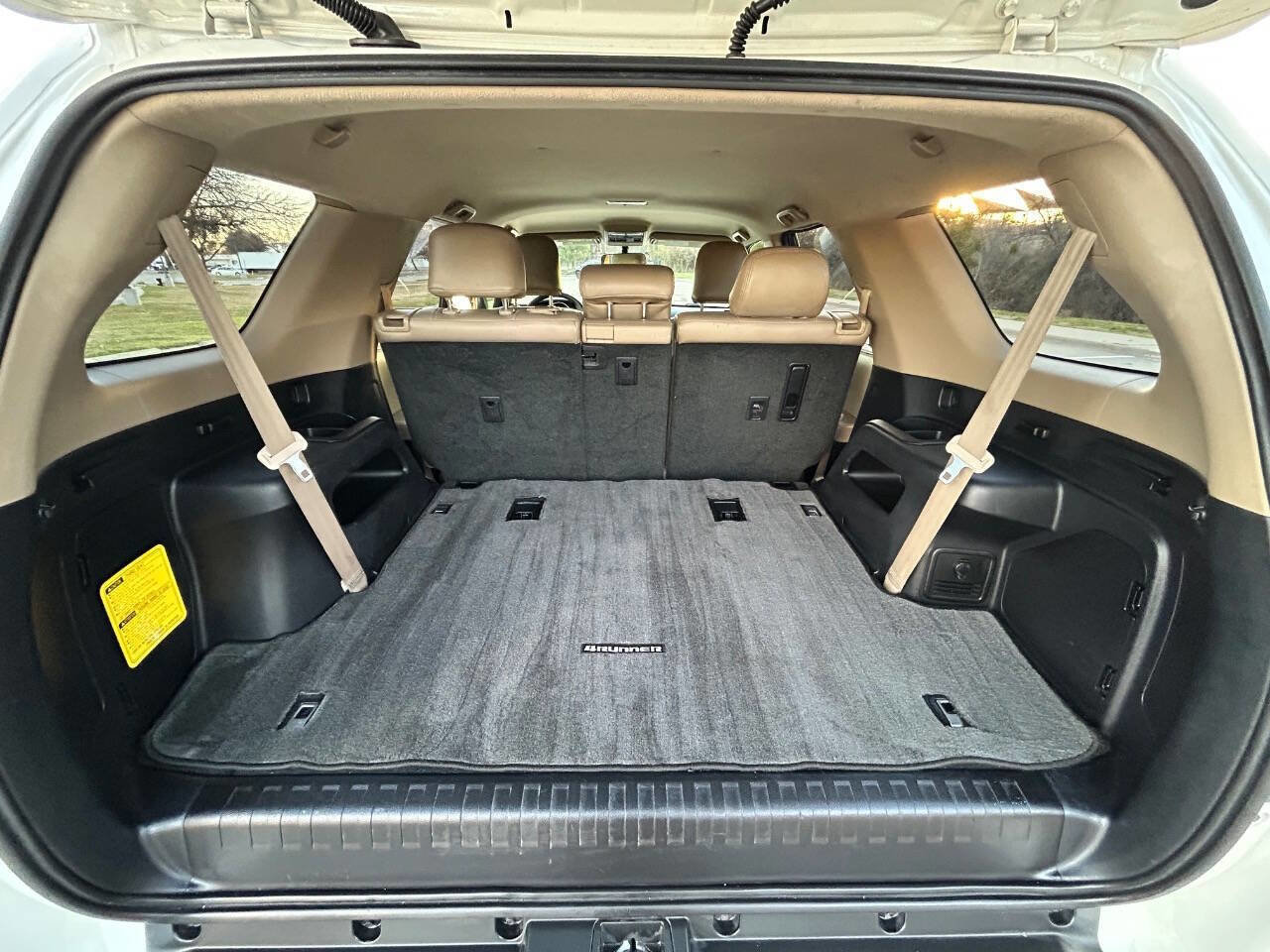 Used 2012 Toyota 4Runner SR5 image 11