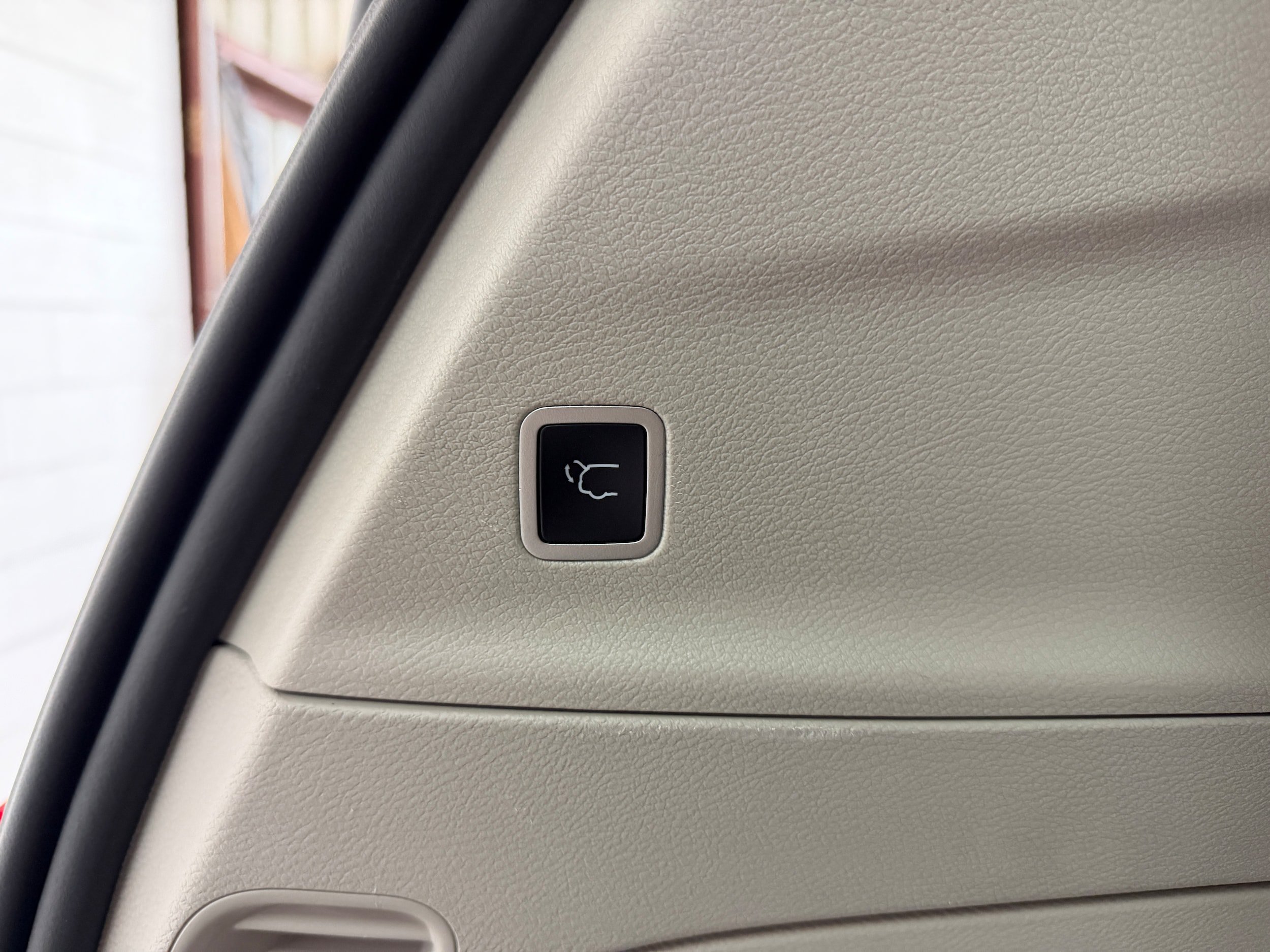 Used 2024 Chrysler Pacifica Touring-L FWD image 29