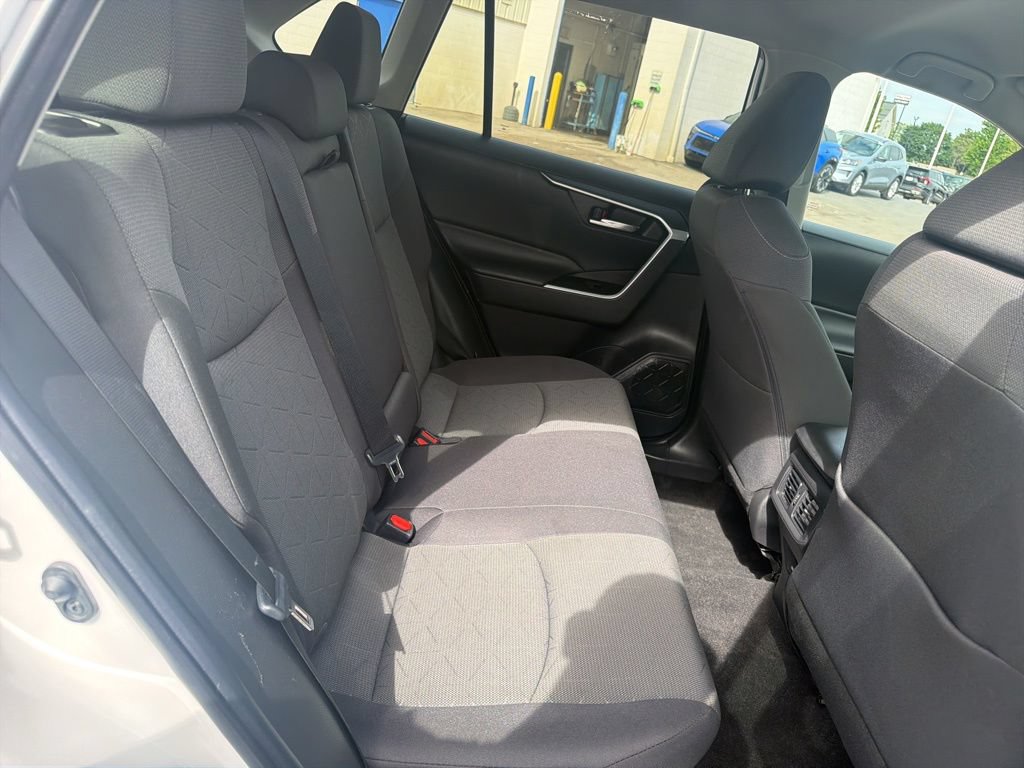 Used 2023 Toyota RAV4 XLE AWD/4WD image 42