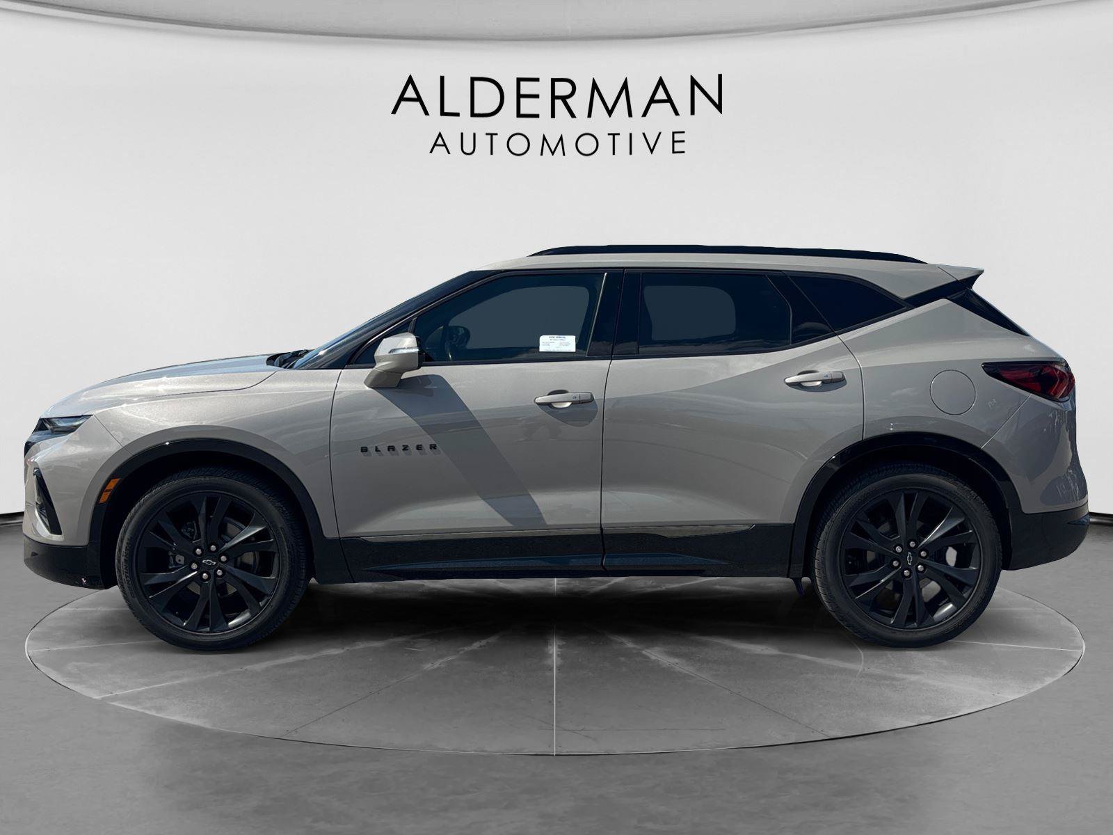Used 2021 Chevrolet Blazer RS w/ Enhanced Convenience Package FWD image 2