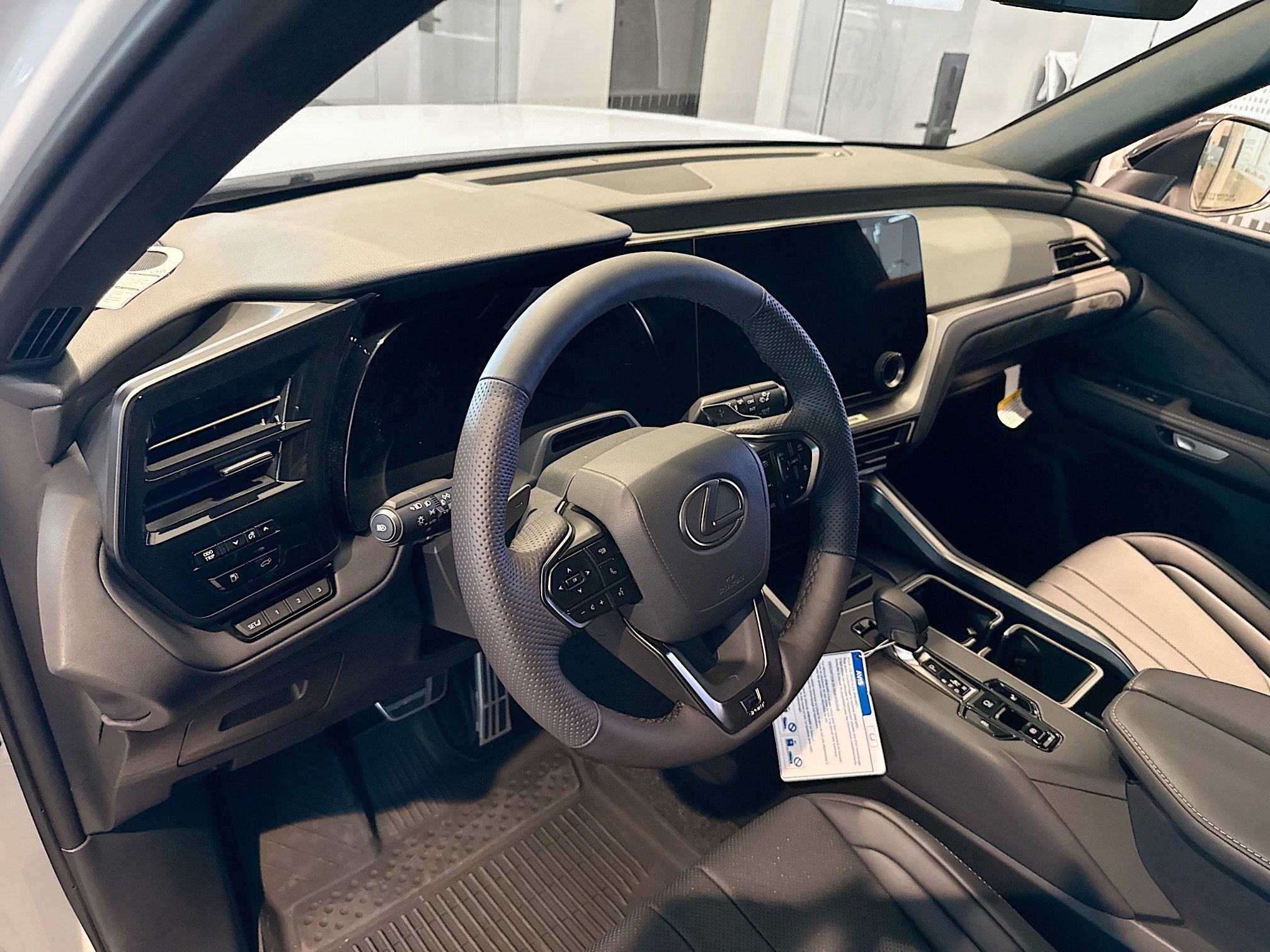 New 2026 Lexus TX 500h AWD w/ Technology Package image 8