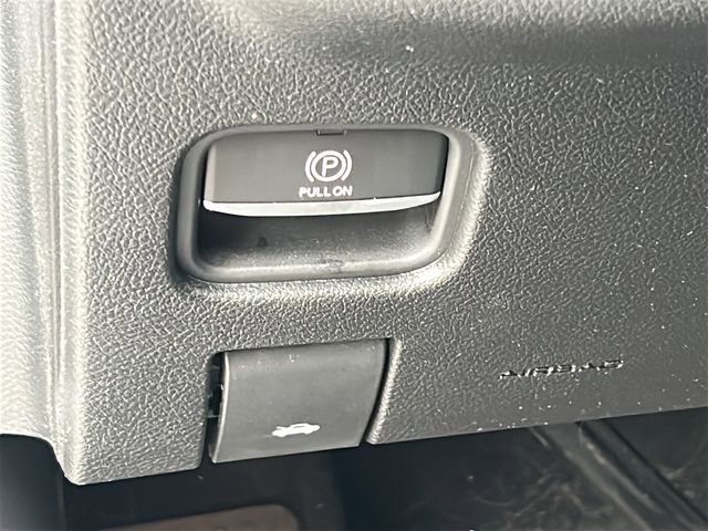 Used 2023 Jeep Grand Cherokee Altitude AWD/4WD image 31