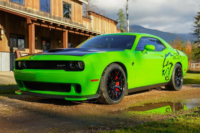 Used 2017 Dodge Challenger SRT Hellcat image 14