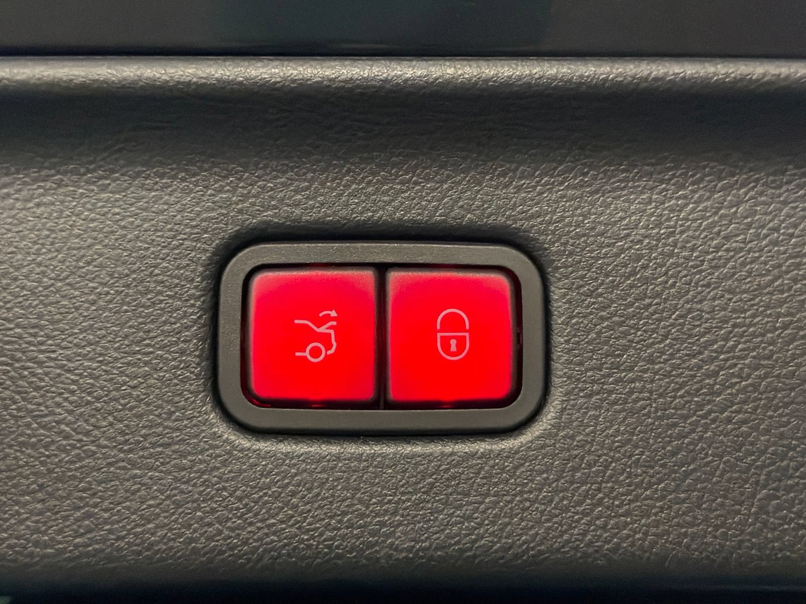 Certified 2023 Mercedes-Benz S 580e 4MATIC Sedan image 17